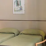 Hotel Italie Et Suisse 3*
