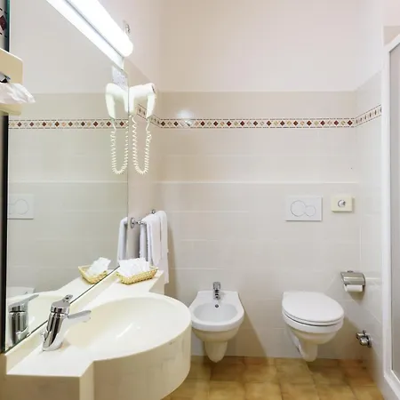 意大利埃特士维赛酒店 3* 斯特雷萨