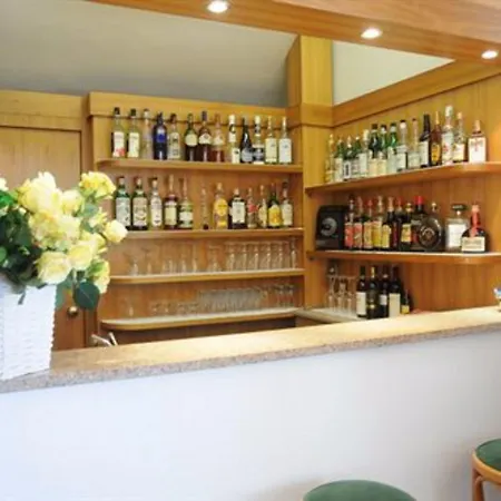 意大利埃特士维赛酒店 3*