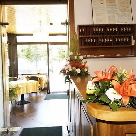 意大利埃特士维赛酒店 酒店