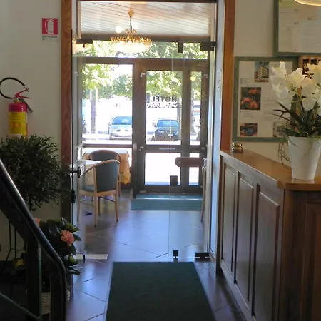 意大利埃特士维赛酒店 3*