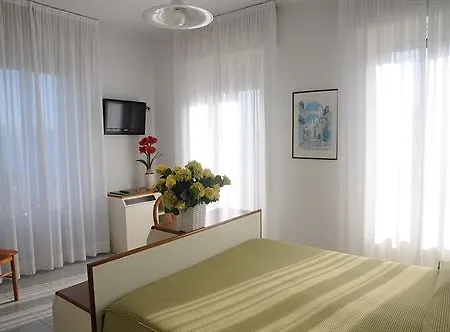 ホテル イタリー エ スイス ストレーザ