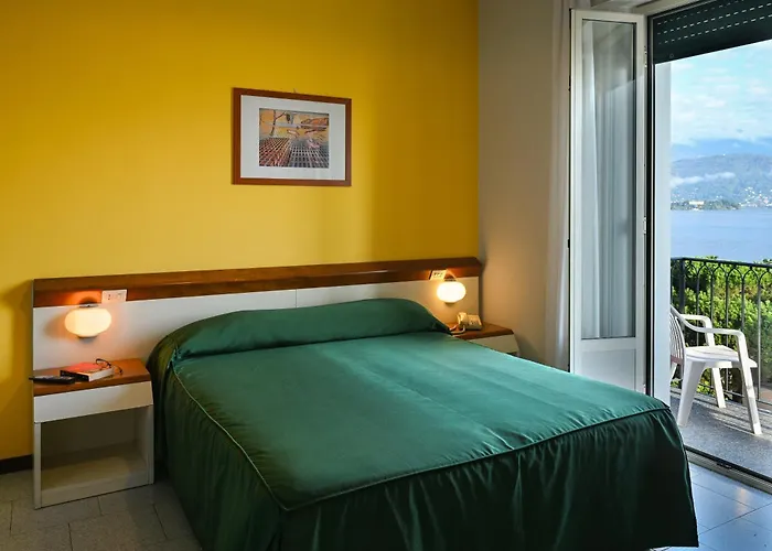 Hotel Italie Et Suisse 3*