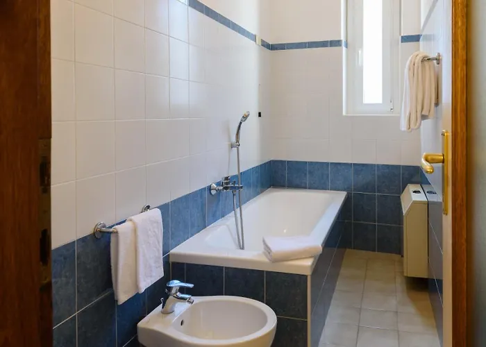 Hotel Italie Et Suisse 3*