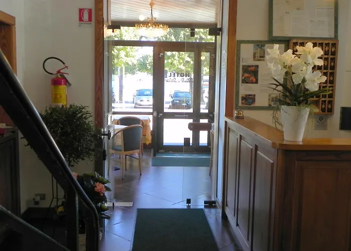 意大利埃特士维赛酒店 3*