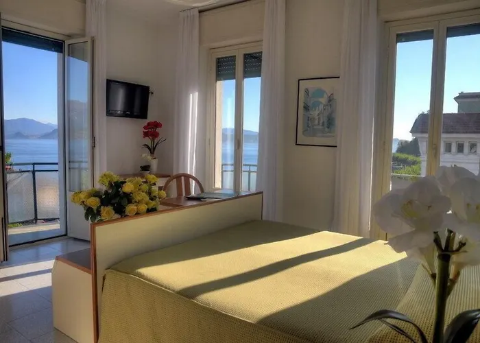 意大利埃特士维赛酒店 酒店 3*