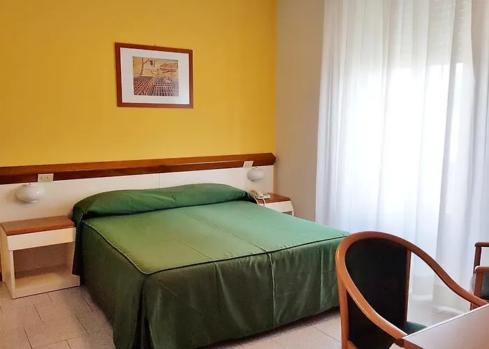 意大利埃特士维赛酒店 3*