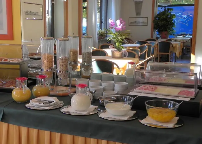 意大利埃特士维赛酒店 3*